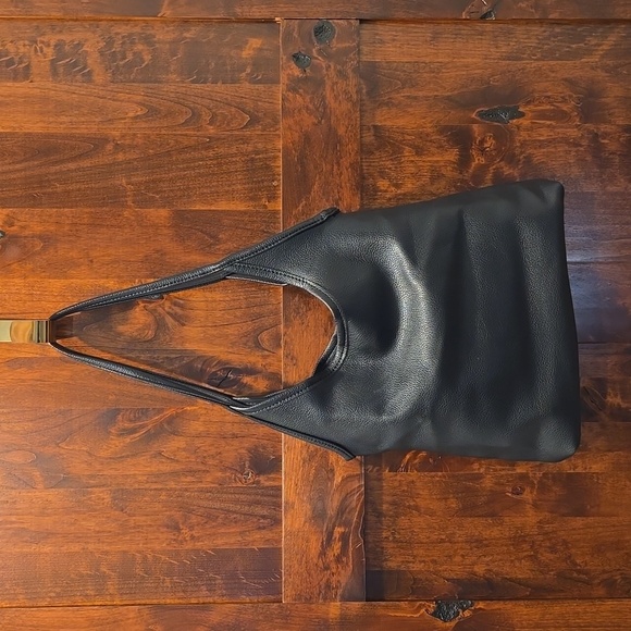 MontanaWest Black Hobo Style Handbag - Picture 3 of 6